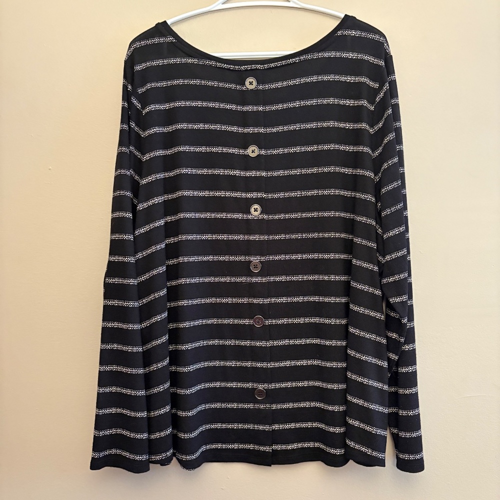 Reitmans Black & White Striped Knit Top Button Back – Plus Size 3X EUC - Picture 8 of 13